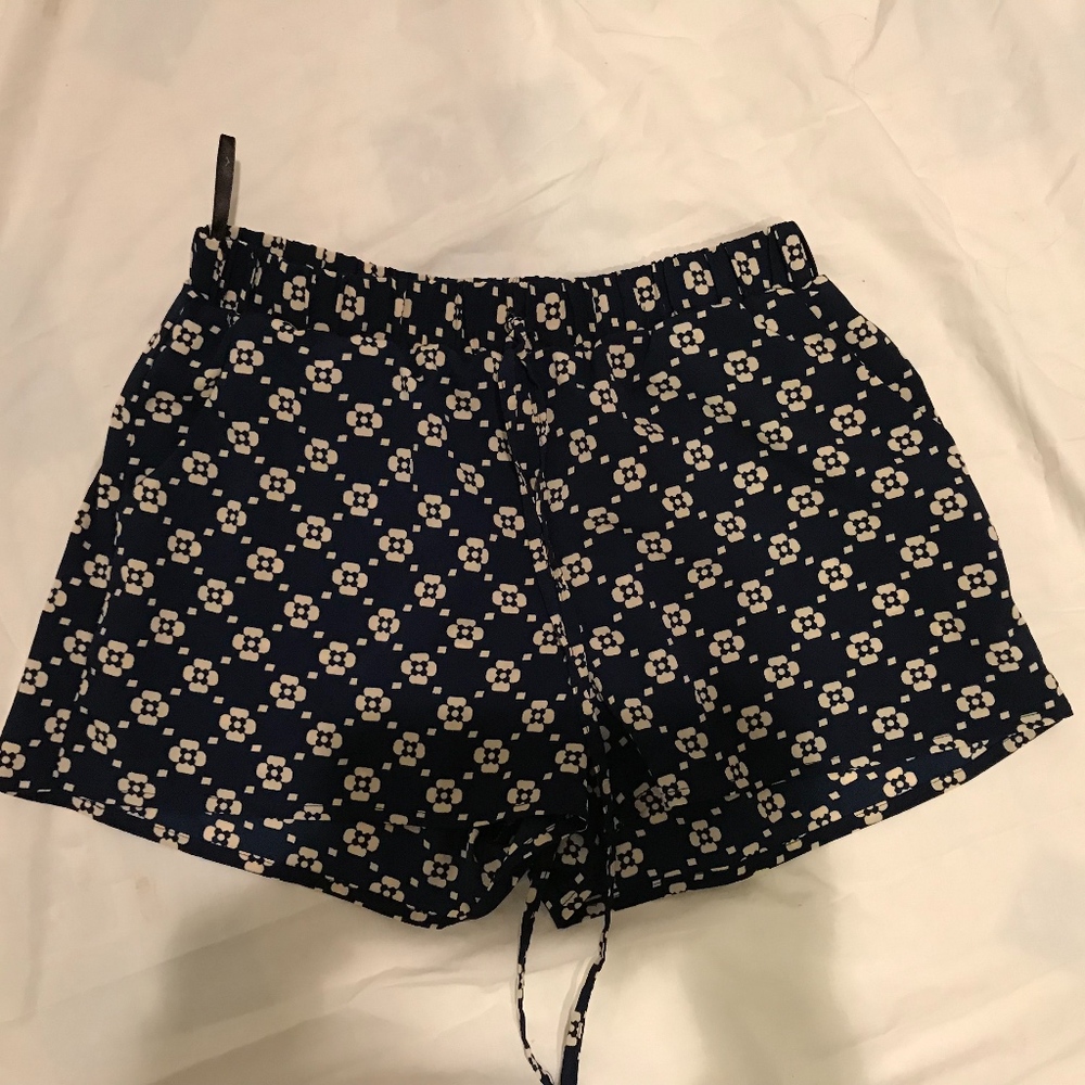 flow shorts